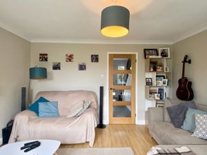 Living room- click for photo gallery